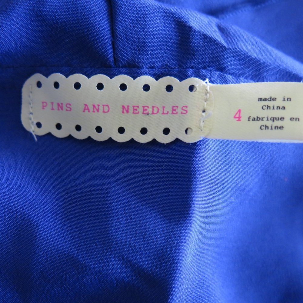 Pins and Needles Blue Full Zip Front Sleeveless Deep Ruffle V Neck Romper Size 4 - Picture 6 of 7